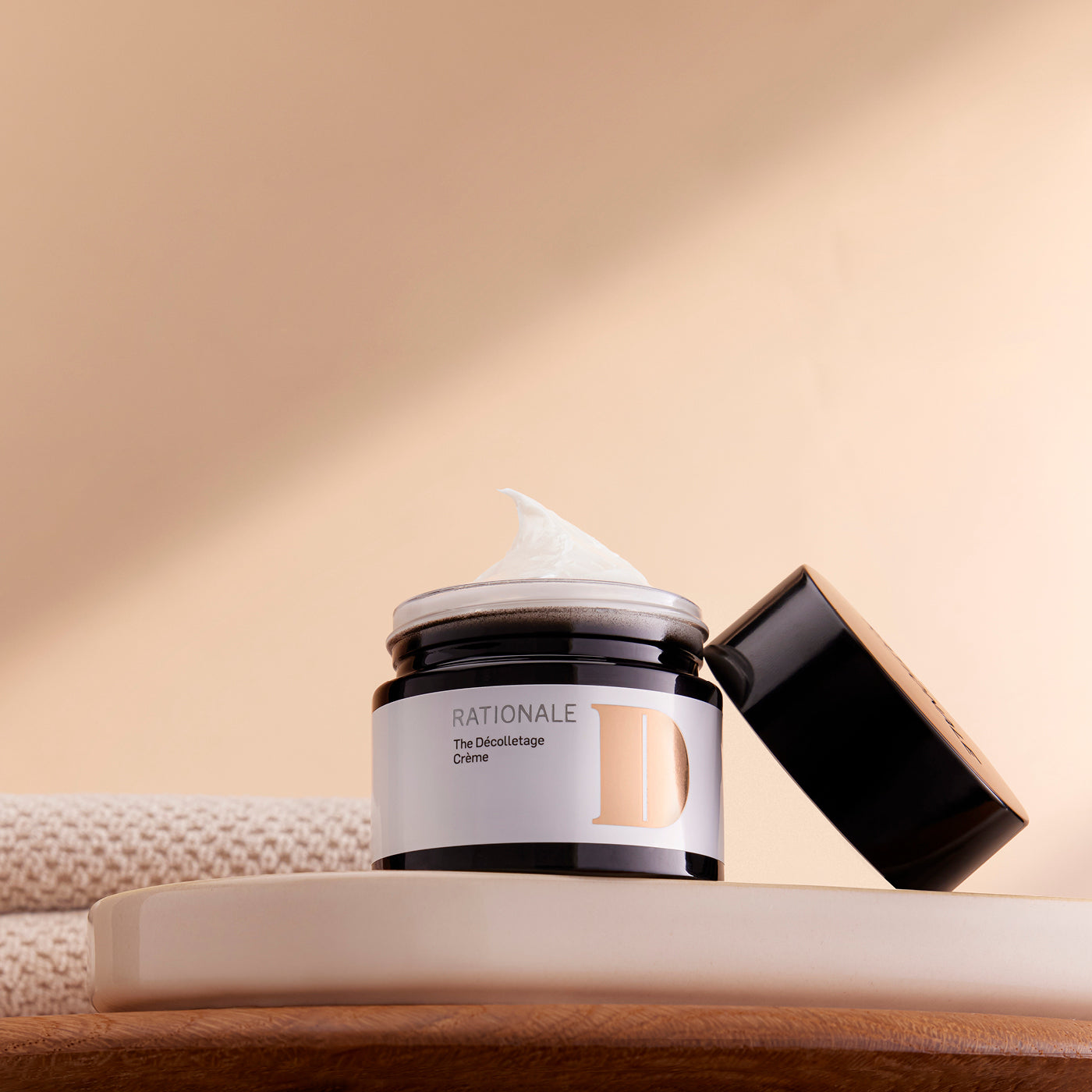 RATIONALE The Décolletage Crème