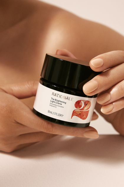 RATIONALE  #2 The Brightening Light Crème